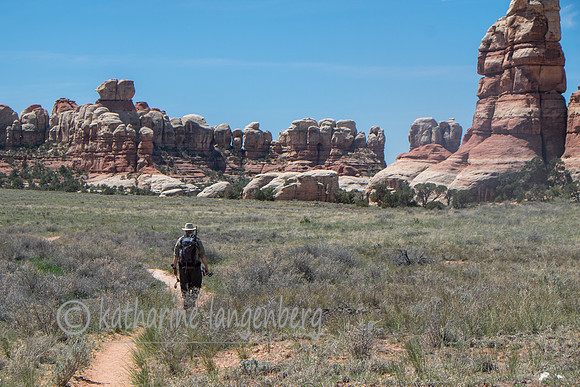 Hike at Chesler Loop Trail, Canyonland NP
