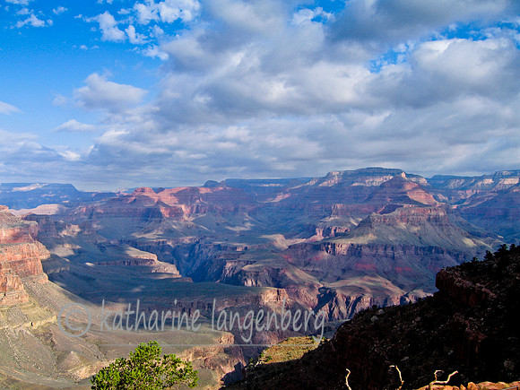 Hiking view of the Grand Canyon NP Arizona