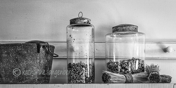 Shaker Village containers, Massachusette